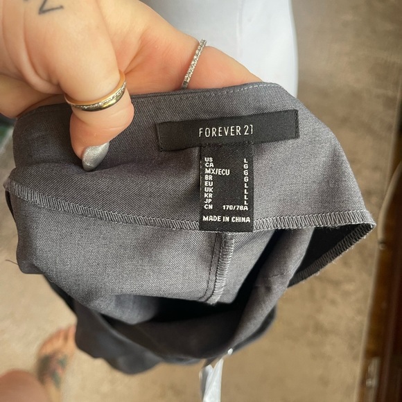 Pleated A line mini skirt forever 21 - Picture 3 of 4